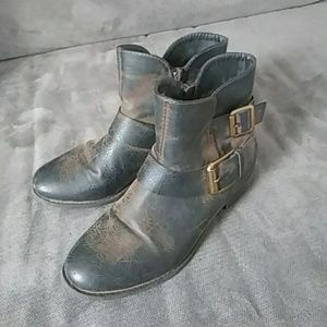 Crown Vintage Vintage Style Ankle Boots